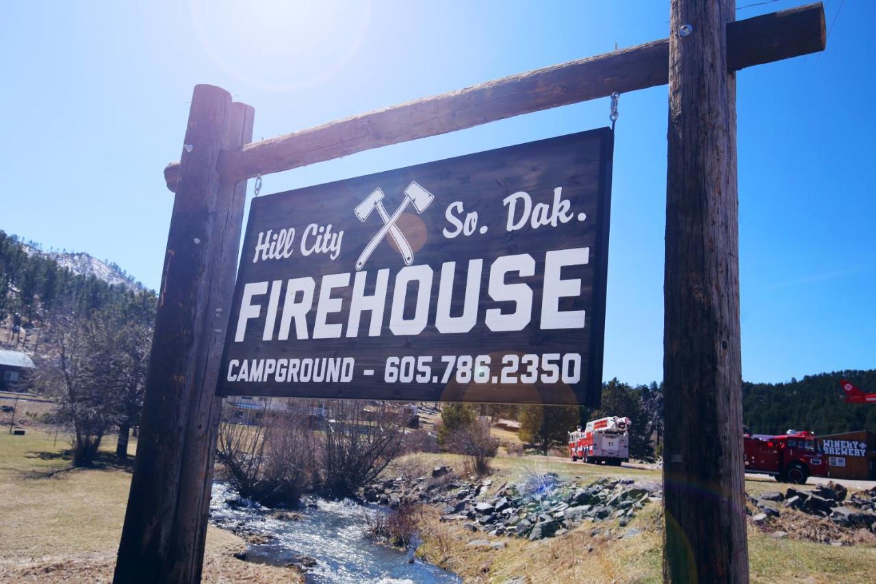 Firehouse Campground Hill City Ngoại thất bức ảnh
